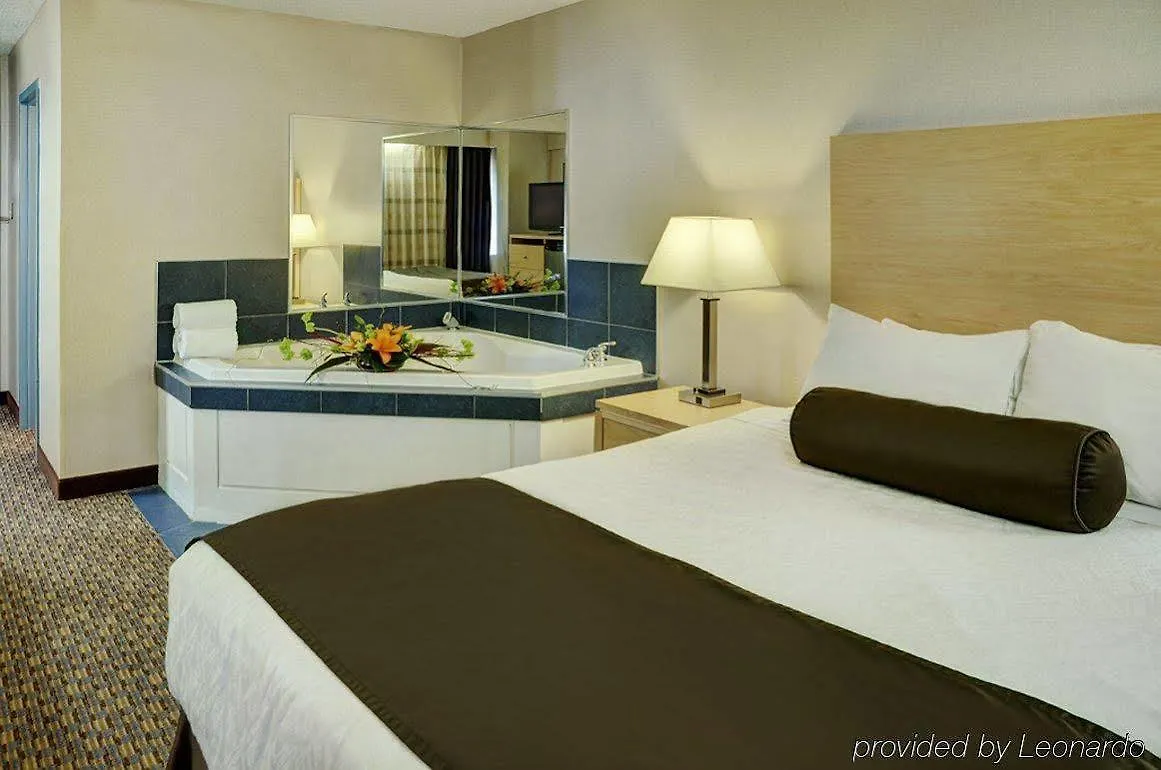 Best Western Cedar Park Inn Edmonton 3*,