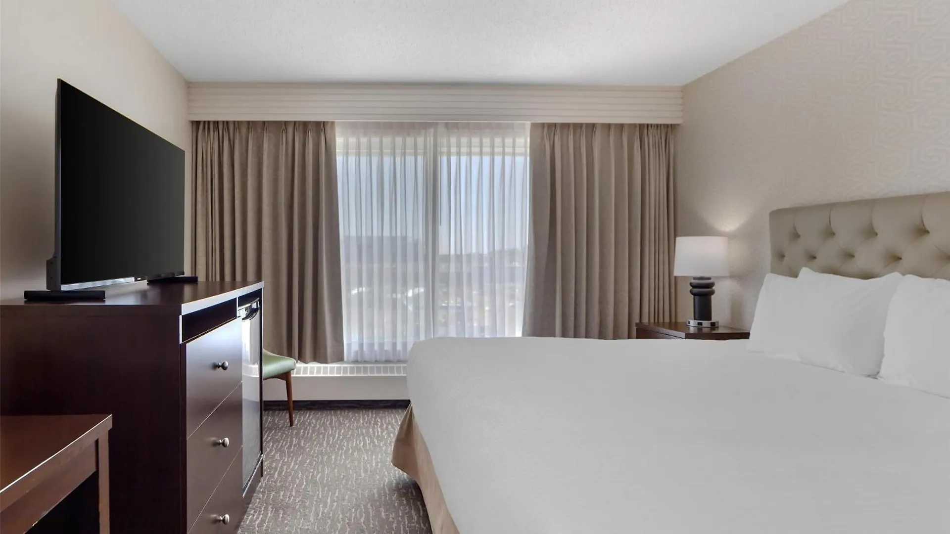 Best Western Cedar Park Inn Edmonton Hotel
